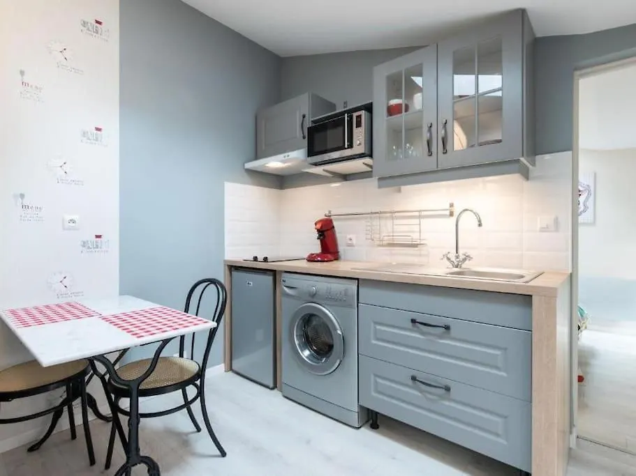 Le Paris Eiffel - Appartement Cosy En Plein Centre Bourgoin-Jallieu France